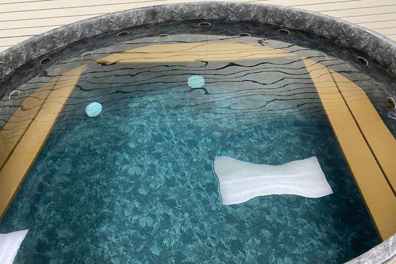 Georgian hot tub 8' Round
